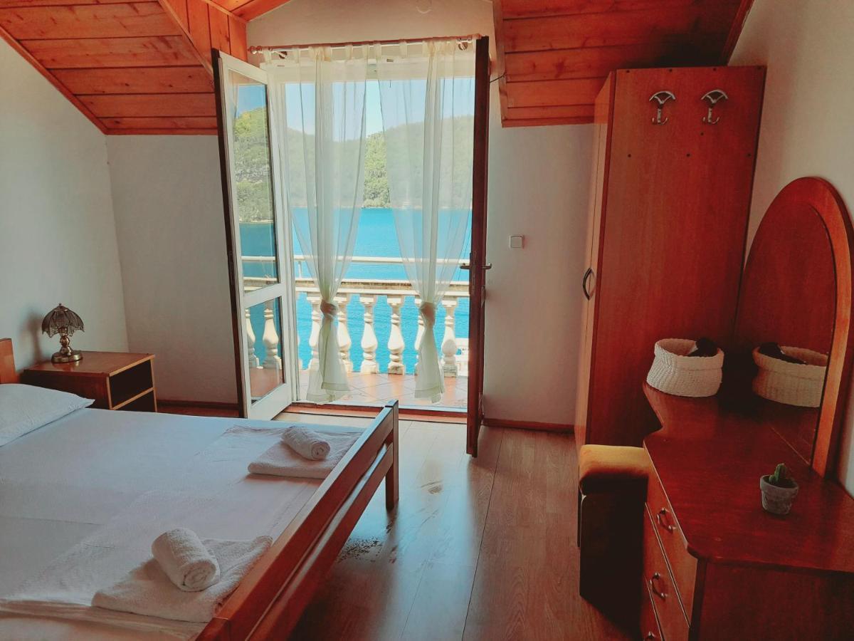 Apartments Sponga Polace Ngoại thất bức ảnh